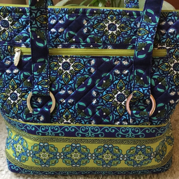 Large Quilted Print Tote - Picture 2 of 8